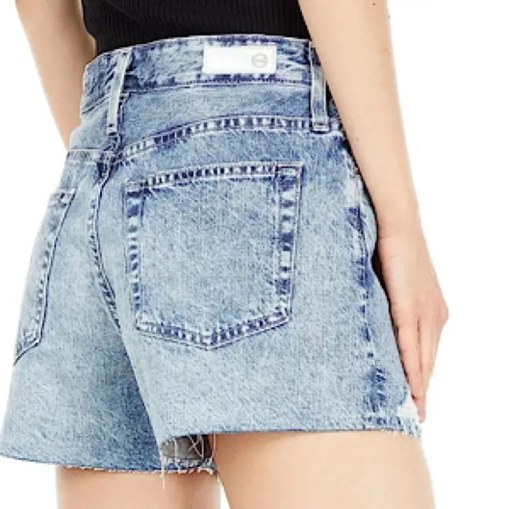 “NEW” AG Adriano Goldschmied Alexxis High-Rise Wedgie Short - Picture 2 of 8